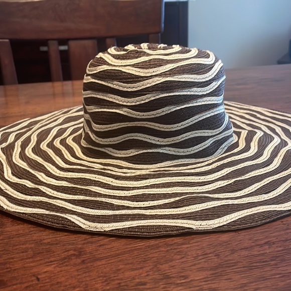 The Hats Company Filippo Catarzi 100% paper hat - Picture 4 of 9